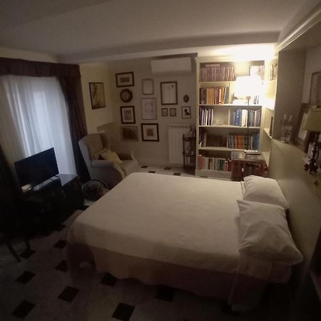 Palazzo Zecchino B&B Genoa Luaran gambar