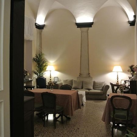 Palazzo Zecchino B&B Genoa Luaran gambar