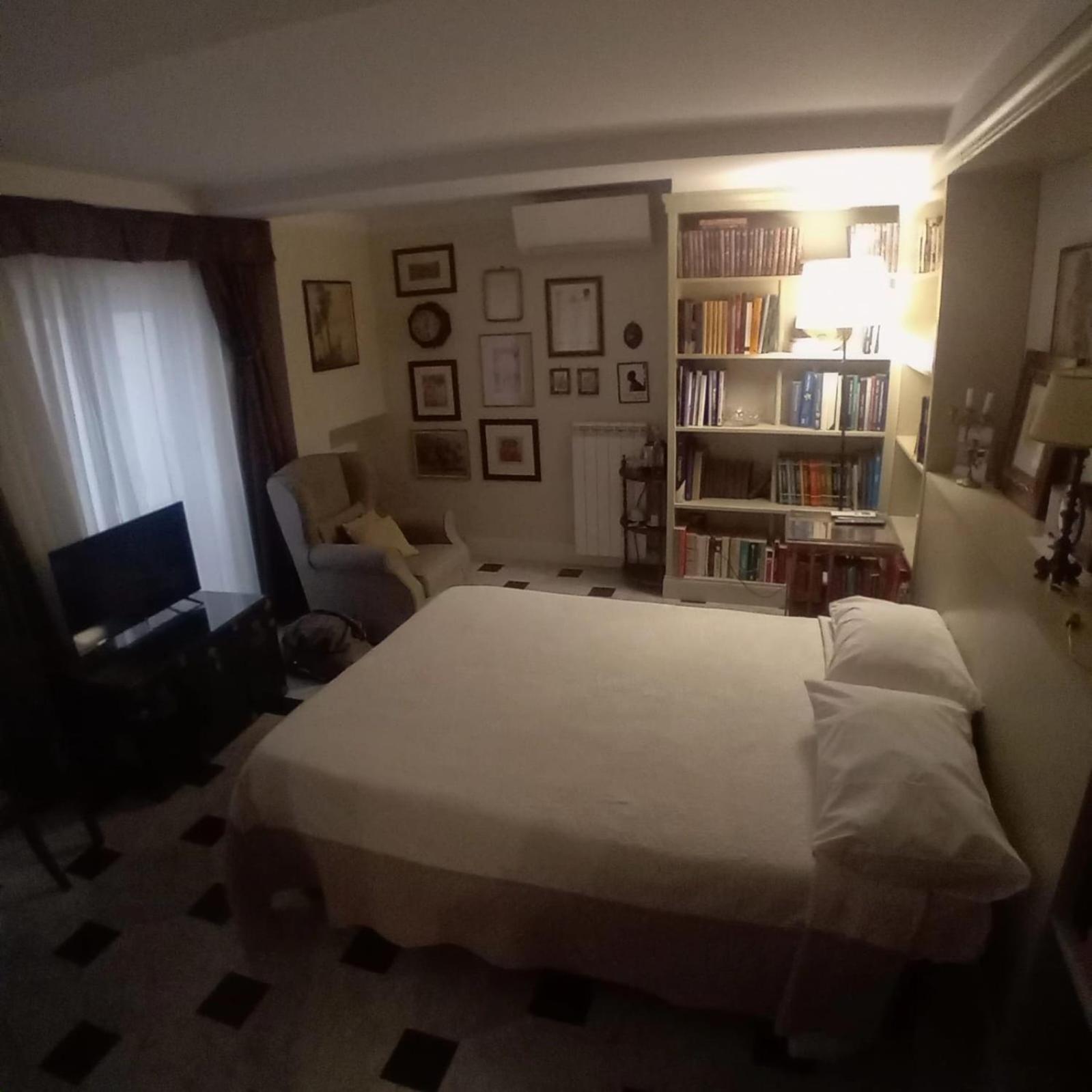 Palazzo Zecchino B&B Genoa Luaran gambar