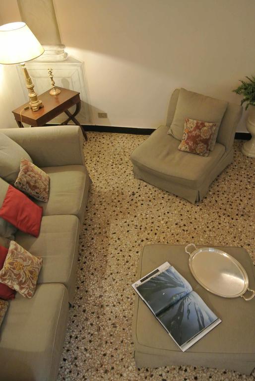 Palazzo Zecchino B&B Genoa Luaran gambar