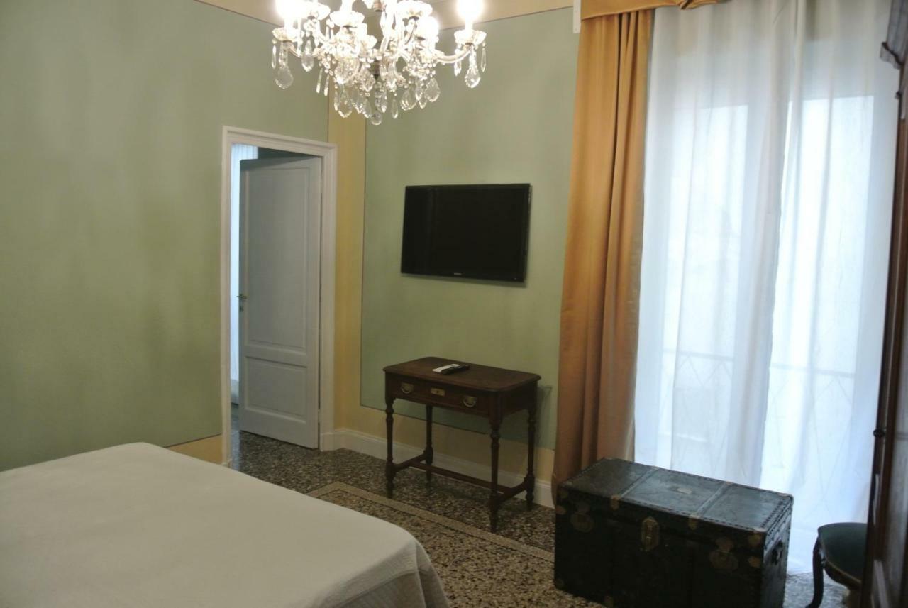 Palazzo Zecchino B&B Genoa Luaran gambar